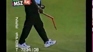 Shoaib Akhtar Brutal bowling vs New Zealand 6-17 at Karachi 1st ODI 2002