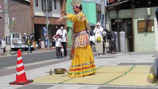 しょうばら九日市で披露されたネパール古典舞踊「モンジュシュリ―」