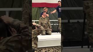 Paige VanZant puts soldier to sleep and Max Holloway wake him up 😨