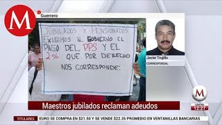 Maestros jubilados reclaman adeudos