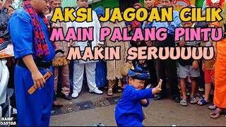 Aksi Keren Hanif Si Jagoan Cilik di Palang Pintu