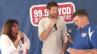 Brett Eldredge -- Downtown Hoedown 2015