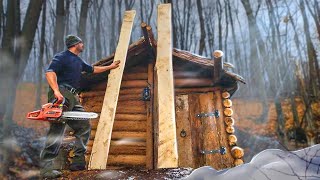 Log cabin: homemade plank floors, continuation of the construction of a dugout on the river bank.