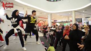 ZIN KHALID | MERANA by JULIA PEREZ | JOM ZUMBA WANGSA WALK MALL