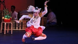 Highlights from Shwe Man Thabin Troupe of Myanmar