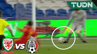 ¡Asombroso! Hennessey de milagro logra atajar | Gales 1-0 México | Amistoso 2021 | TUDN