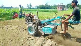 কৃষকের প্রযুক্তি পাওয়ার টিলার দিয়ে শুকনো মাটি চাষ করে আসলাম  কৃষকের খরার মৌসুমে