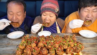 매운 고추 양념을 맛있는 닭다리에 듬뿍 발라~ (Fried chicken legs with hot spicy chili) 요리&먹방!! - Mukbang eating show