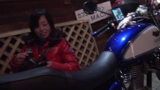 美人ライダー　2011 Kawasaki ESTRELLA 250　2011 カワサキ・エストレア250　Café Racer　 カフェレーサー　team blue　鈴鹿