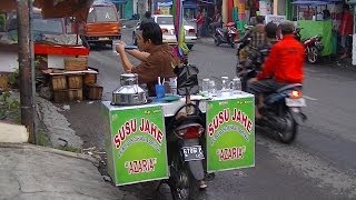 Jakarta Street Food 303 Azaria  Ginger Milk Susu Jahe Azaria