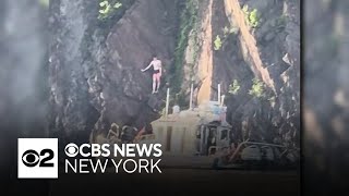 Video shows NYPD boat rescue teens from cliffside