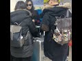 160201 vic happy with snack bar @gimpo airport