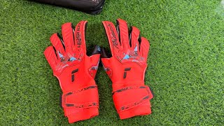 Reusch Attrakt Evolution #goalkeeperglovereview