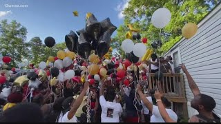 Family, friends gather in balloon release for 2 killed in Macon, Georgia mobile home shooting