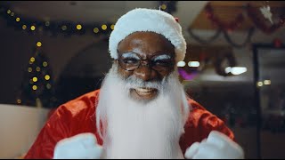 Santa is in town, it's the season to show some love