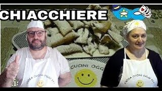 Chiacchiere ripiene  carnevalesche con crema pasticcera