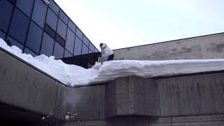 Déneigement de toiture