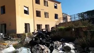 Napoli, l'ex clinica Villa Russo a Miano è una discarica a cielo aperto