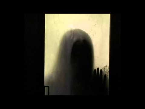 La extraña terrorífica grabación antigua (The old tape)