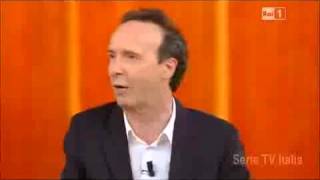 Roberto Benigni gives inspiring speech on Love and Happiness (Italian w/ English subtitiles)