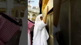 Applying attar oud on Multazim #attar #mecca #Makkah #Baitullah ##shorts #kaba #kaba  the Holy Kaaba