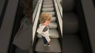 How to use an escalator