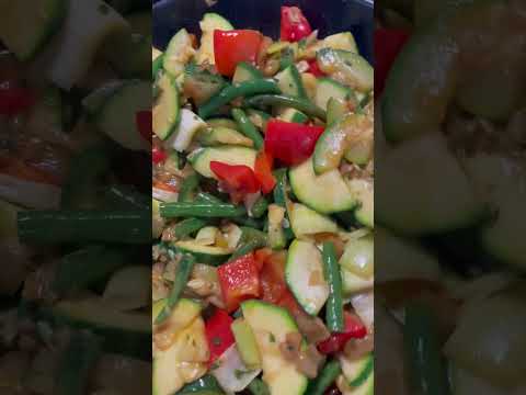 Simple Dinner Mixed Vegetables Low Carb Foods #vegetables #healthyfoods #zucchini #ratatouille #viral