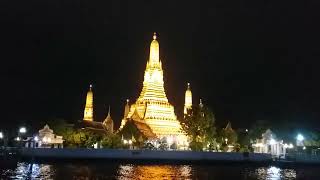 ล่องเรือเจ้าพระยาชมวิวสววัดอรุณราชวรารามราชวรมหาวิหาร