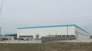 Workers to rally for opening date of new Humboldt Park Amazon facility