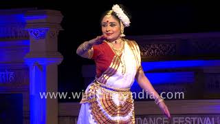 Jayaprabha Menon performs Mohiniyattam dance form| Khajuraho Dance Festival 2019