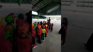 Hebat. . .kalau urusan yeL-Yel anak-anak gk mau kalah sama pak TEntara