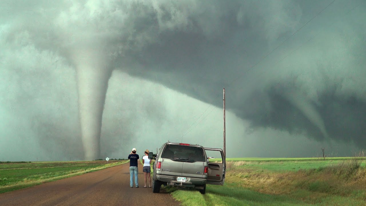 Sister Tornadoes The Truth About The Twins