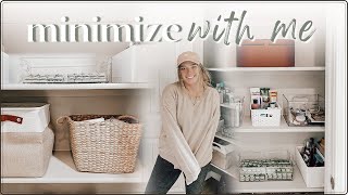 MINIMIZE WITH ME ✨ extreme declutter of the master bathroom // organizing & simplifying my home