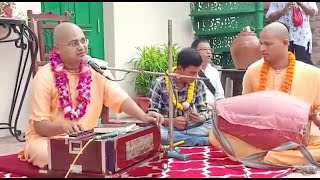 Kirtan by HG Ananga Mohan Das Prabhu at Bhaktivinod Asan, Ultadanga | Annual Convention Dhakuria BV.