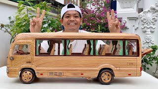 The carpenter spent 50 days crafting a unique wooden Toyota Coaster - Woodworking Art