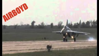 Ukrainian MIG-29 Landing