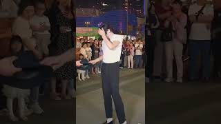 中场累坏了_出了很多汗_喝一瓶水_   Best Michael Jackson Imitation Show  _(7