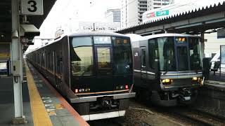 321系D33編成普通京都行き発車+223系2000番台J7編成+V28編成快速姫路方面網干行き入線 @西宮駅