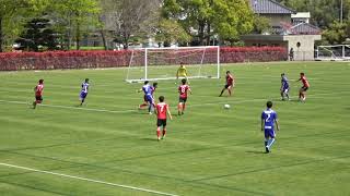 H31山口県サッカー選手権決勝　徳山大学－バレイン下関　林のシュートはGKのナイスセーブ