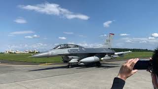 間近で見るF16とオスプレイ at 横田基地友好祭