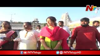 Taxiwala Movie Actress Priyanka Jawalkar Visits Tirumala || NTV