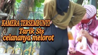 Ngintip Jilbab Berak