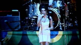 Amy Winehouse - Rehab - Floripa - Brasil