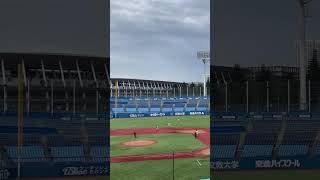 東都大学野球秋季リーグ戦　國學院大　伊東選手の左中間を破る勝ち越し2点タイムリー二塁打！3点目のランナーは日本大の見事な中継プレーで生還を許さず！ #東都大学野球 #大学野球