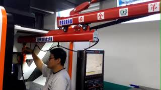 坤溢CNC工作母機用可延伸式懸臂吊車(狹隘空間用) KYEC extendable jib crane and hoist for CNC machine