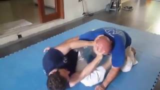 Jiu Jitsu - L10 Triangle Choke Giant Killer Variation - Fabian Morales - Combatives Cinta Azul