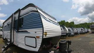 New 2023 CrossRoads Zinger Lite 270BH Travel Trailer For Sale In Cambridge, OH