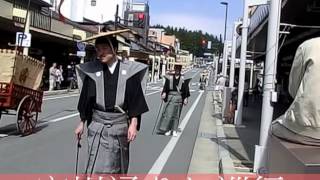 春の高山祭り