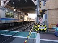 ２日連続遭遇 りぇい 動画鉄にめっちゃおすすめ 穴守稲荷駅手前の踏切 京急1000形ドレミファ車 通過