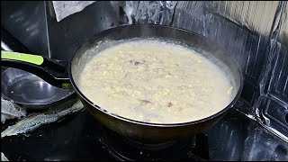 《廣東話影片》疫情特餐系列——咸牛奶肉碎麥皮，真正的健康餐，但卻意想不到的好吃，比甜牛奶麥皮好吃多了，而且也就十多分鐘的時間就能做好，簡單易做營養高。